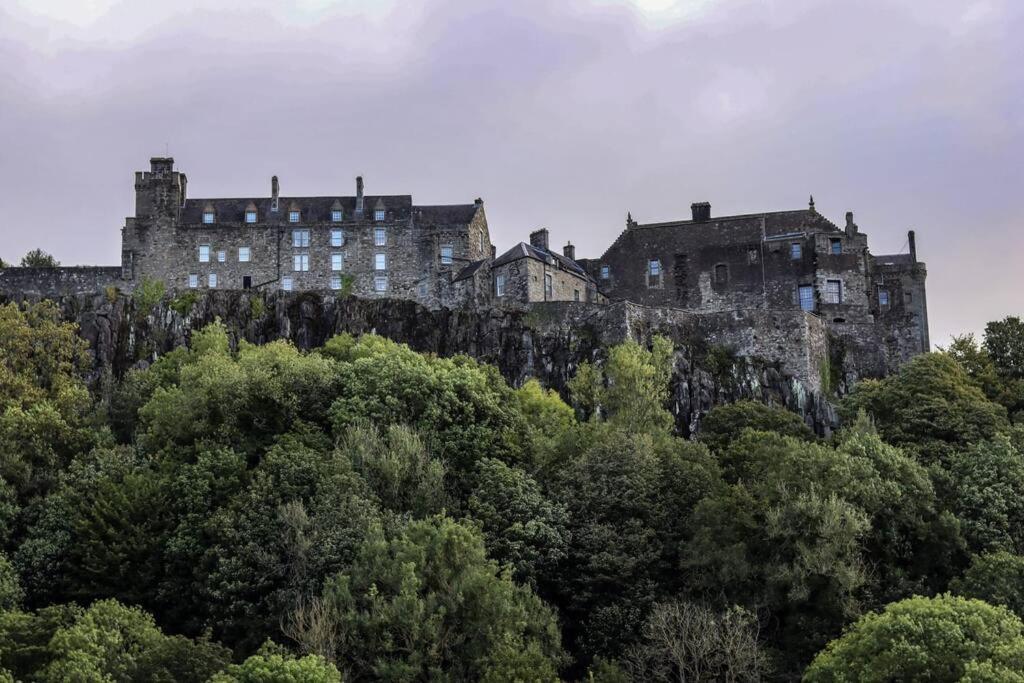 City Hub By The Castle Free Designated Parking Stirling Eksteriør bilde